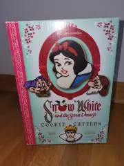 Disney Williams Sonoma Snow White and the Seven Dwarfs Set 4 Cookie Cutters