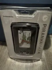 * New Hummingbird PiranhaMax 4 Sonar DIgital Fish Finder