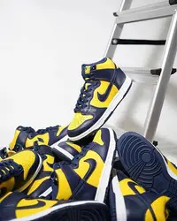 在飛比找Yahoo奇摩拍賣-7-11運費0元優惠優惠-NIKE Dunk High 密歇根 深藍黃 高幫男女滑板鞋