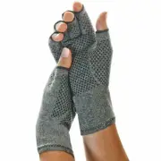 Brownmed IMAK Active Arthritis Pain Relief Compression Grip Gloves