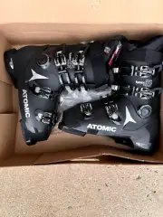 Brand New In Box Atomic Hawx Prime 85W Ski boots Black and Silver 27/27.5