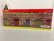 Hornby R7367 OO Gauge Low Relief Viaduct with Lockups