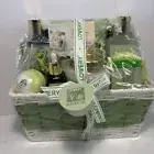 Tea Tree Bath Set -Luxury Home Spa with Calming Mint Fragrance 15 pc Gift Basket