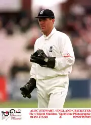 Alec Stewart England Cricketer Old Player Cricket Photo 4