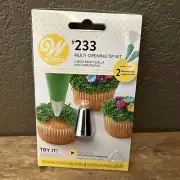 New Wilton Decorating Tip 233 Multi-Opening One Tip and Two Bags Included