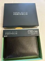 Perry Ellis Portfolio Luxury Quality Premium Leather Passcase Removable IDwallet
