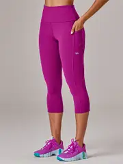 Running Bare Power Moves 3/4 Tight Pocket Leggings