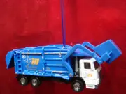 * NEW * GARBAGE TRASH RECYCLING FRONT LOADER TRUCK SANITATION CHRISTMAS ORNAMENT