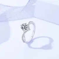 在飛比找蝦皮購物優惠-s925純銀莫桑石戒指女輕奢裝飾手飾情人節禮物人工鑽石指環