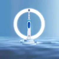 在飛比找ETMall東森購物網優惠-OralB/歐樂B清亮型電動牙刷D12德國精工旋轉小圓頭軟毛