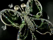 SWAROVSKI SIGNED PERIDOT CRYSTAL BUTTERFLY PIN ~ BROOCH RETIRED NEW IN BOX