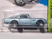 2014 Hot Wheels Aston Martin 1963 DB5 Blue 245/250