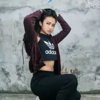 在飛比找蝦皮商城優惠-ADIDAS 外套 酒紅絨 毛毛 休閒 女 (布魯克林) D