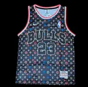 CHICAGO BULLS BLACK AND MULTI-COLOURED MICHAEL JORDAN 23 JERSEY SIZE 5XL