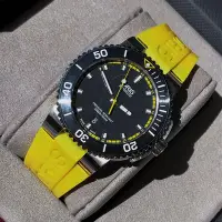 在飛比找Yahoo!奇摩拍賣優惠-ORIS Aquis Date 黑色面錶盤 黃色橡膠錶帶 男