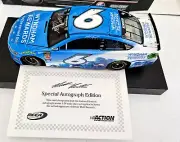 2018 Matt Keneseth #6 Wyndam Rewards 1/24 Autographed Nascar