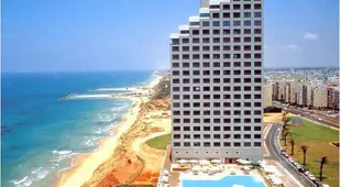 Netanya seaview vacation apartment beautiful 2 rooms near the beach