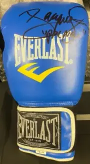 BOXING LEGEND MANNY PACQUIAO SIGNED GLOVE
