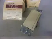 Lutron DV-3PS-IV Diva 15 A 3-Way Switch, IVORY