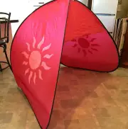 Rare Limited Edition McWilliams Sunstone Large Pop Up Beach Tent & Sarongs