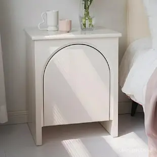 【熱銷】北歐風格拱形床頭櫃白色法式現代簡約實木臥室小櫃子極簡床邊櫃