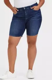 Torrid Sky High Skinny Bermuda Shorts Premium Denim Cosmic Blue Size 20 NWT