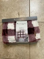 NEW KOOLABURRA by UGG FAUX FUR CHRISTMAS PLAID MADDISON TABLE RUNNER