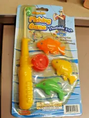 Vintage Polyfect Magnetic Fishing Game w/ Floatable Fish