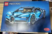 LEGO TECHNIC: Bugatti Chiron Supercar (42083)