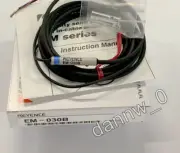 New in box KEYENCE EM-030B Proximity Sensor Switch