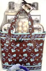 COUNTRY BLOOM FREESIA 7 PC BATH SET WITH DECORATIVE CLOTH TOTE