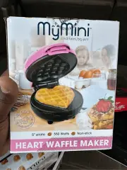 MyMini Personal Heart Electric Waffle Maker, Pink
