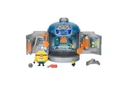 Minions Despicable Me 4 - Mega Transformation Chamber Transform AVL Jerry Into Mega Jerry Chamber Opens Out to Transform Into an AVL Training Center Playset with Lights Sounds