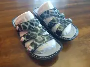 New Alegria Women's Sandals - Size 5-5.5 - DIN-406X Dinah - Snow Leopard Color
