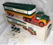 Vintage 1976 HESS Fuel Oils Tractor Trailer Toy Truck Complete Works