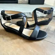 Sofft Women’s Size 6.5 WIDE Innis Black Strappy Leather Wedge Sandals NEW