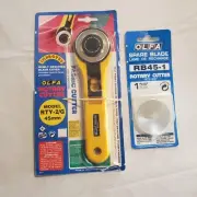 Olfa RTY-2/G 45mm Rotary Fabric Leather Cutter One RB45-1 Replacement Blade New
