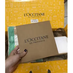 【L'OCCITANE】歐舒丹滿額禮-馬鞭草旅行包 品牌馬克杯 環保三明治袋