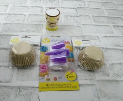Wilton Cupcake Cake Decorating Set Kit 3 Jumbo Tips Bags Baking Cups Jimmies
