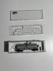 Atlas 43300 N Scale 11,000 Gallon Tank Car Undecorated without Platform Gray