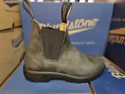 587 Blundstone Chelsea Boots Leather Line In Rustic Black for Women's NEW IN BOX