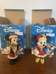 Disney Poliwoggs Mr & Mrs. Claus Minnie & Mickey Mouse 9” Figurines With Box