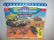 Micro Machines Set #12 WORLD WAR II CLASSICS Military Set M4A3 Sherman Tank +