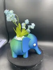 ELEPHANT PLANTER OR PEN HOLDER!