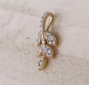 10k Yellow Gold Round Diamond Leaf Branch Fashion Pendant 1/4 Cttw
