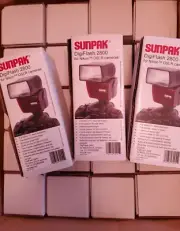(4) SUNPAK DigiFlash 2800 Electronic Flash Shoe Mount for Nikon DSLR Cameras NEW