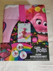 DreamWorks Trolls World Tour Standing on Rainbow Plush Weighted Blanket NIP