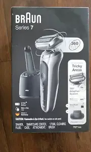 NEW Braun Series 7 7071cc Flex Electric Razor for Men with SmartCare Center