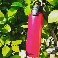 在飛比找momo購物網優惠-【SIGG】瑞士百年 SIGG H&C 彈蓋不鏽鋼保溫杯 5