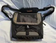 Targus Shoulder Bag Ipad/tablet New 10" X 10"